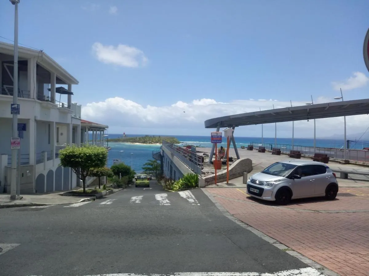 Apartment F1 Vue Mer, Acces Plage, En Centre-Ville Le Gosier  Guadeloupe