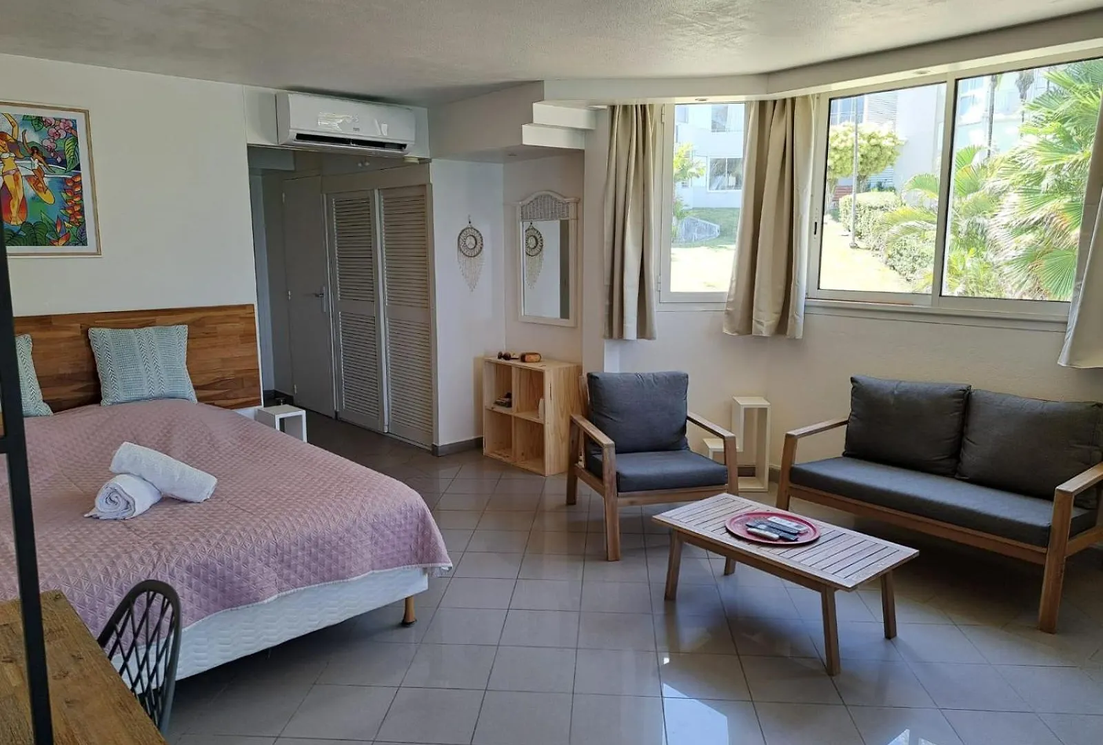 Apartment F1 Vue Mer, Acces Plage, En Centre-Ville Le Gosier